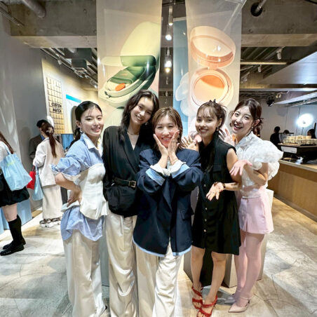 長井かおりが、2025年アモーレパシフィック新製品発表会にてメイクデモンストレーションを行いました。